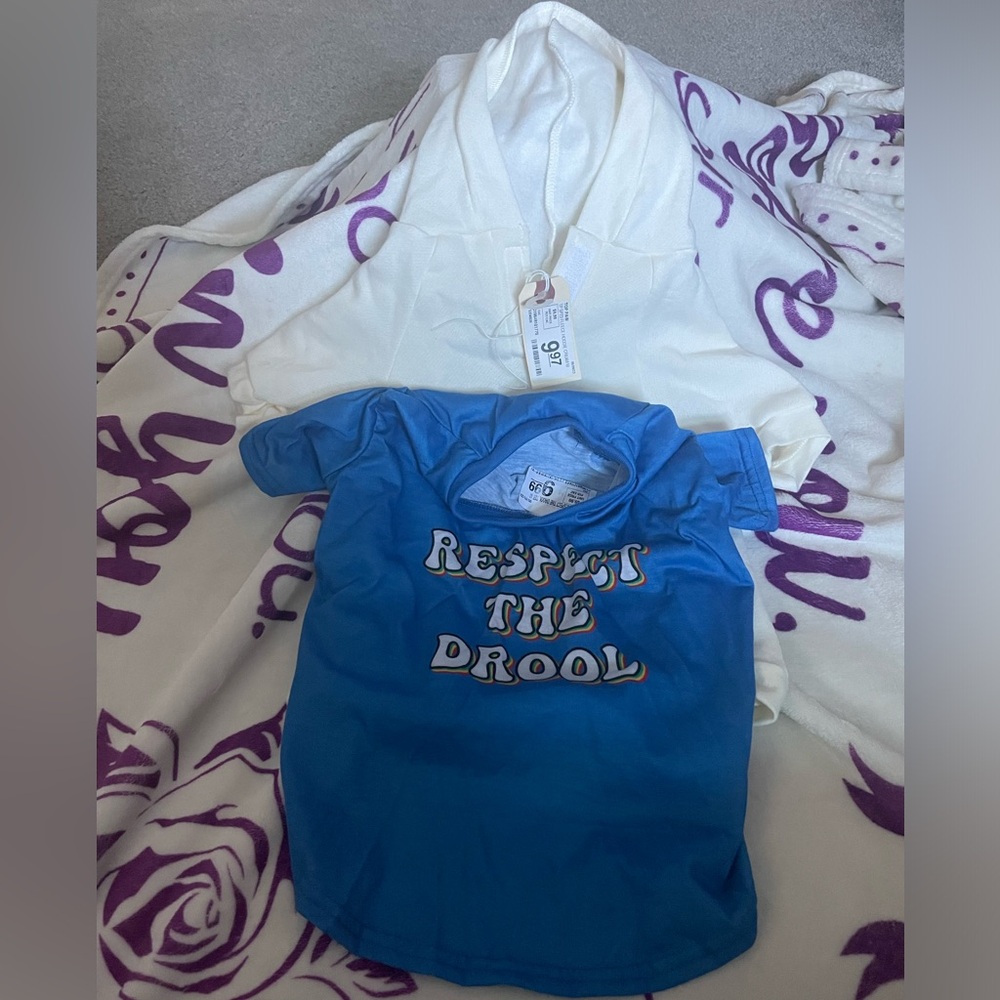 Top Paw 2 Dog Tops M New!!